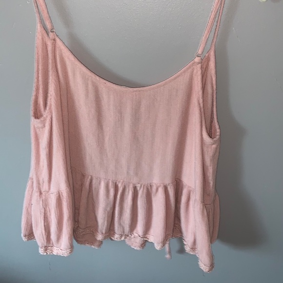 Pink flowy crop top - Picture 2 of 2